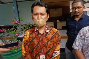 Kepala Biro Hukum Ugm Veri Antoni 3329666105
